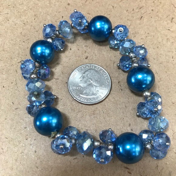 Iridescent Blue Beaded Crystal Bracelet Elastic vintage Style - Picture 5 of 5